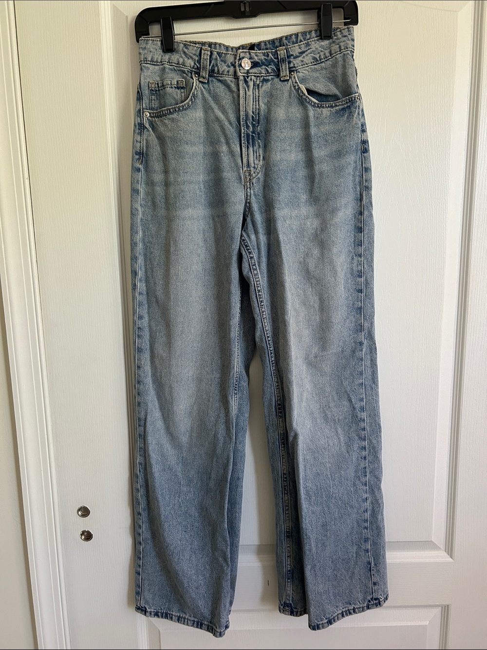 H&M Light Blue Wide-Leg Jeans